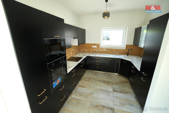Prodej rodinného domu,180 m², pozemek 582m²,Šumavské Hoštice - 6