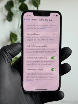 iPhone 13 mini 128GB černý - 6