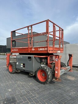 Terénní nůžková plošina SkyJack SJ 6826 RT - 6