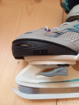 Dívčí rostoucí lední brusle, vel. 29-32 - 6