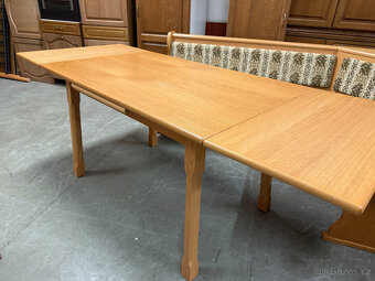 Dubová rohová lavice ,rozkládací stůl a tři židle - 6