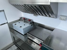pojízdná prodejna food truck 2.8M - 6
