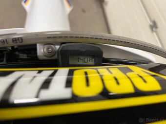 Husqvarna tc 125 heritage 2023 14mth stříkačka - 6