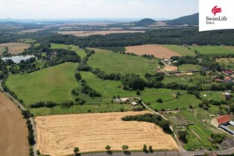 Prodej komerčního pozemku 225295 m2, Třebušín - 6