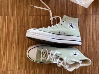 Converse na platformě - 6
