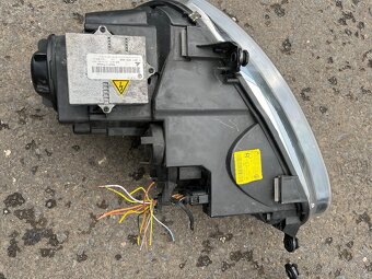 VW Golf 5 - xenony - 6