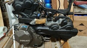 Ducati multistrada dvt - 6