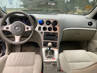 Alfa Romeo 159 - 6