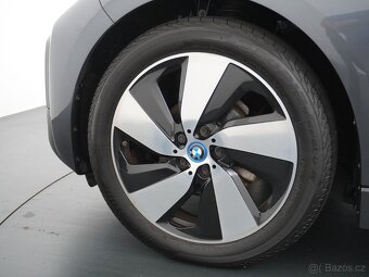 BMW i3 AUT 17oPS Pano TepČerp Nav AAC AL LED PDC 6/18 - 6
