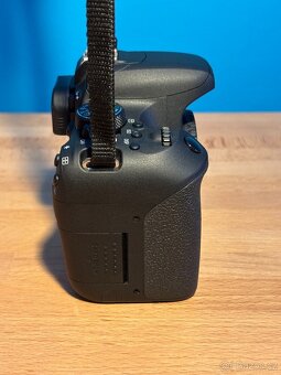 Canon EOS 800D + EF-S 24mm f/2.8 STM + EF-S 10-18mm IS STM - 6