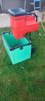 Štěpkovač, drtič větví - 6