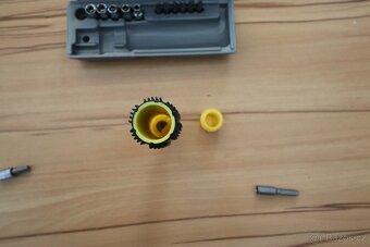 Nářadí minisřoubovák s bity a račna - 6