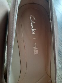 Kožené lodičky značky Clarks - nenošené - 6