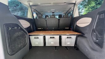 Vestavba Ford Tourneo Custom - 6