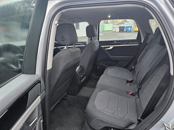 VW Touareg 3,0TDi 4Motion, ČR, 1.maj, 41 tis. km, DPH - 6