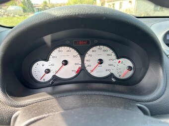 Peugeot 206 - 6