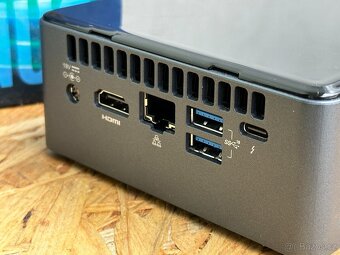Intel NUC ( i5 8.GEN / Iris Plus 655 / M.2 / DDR4 / USB-C ) - 6