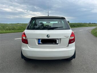Škoda Fabia 2.generace 1.2 HTP 44kW bílá - 6