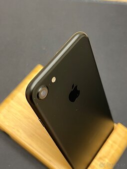 Apple iPhone 7 128GB Černý - 6