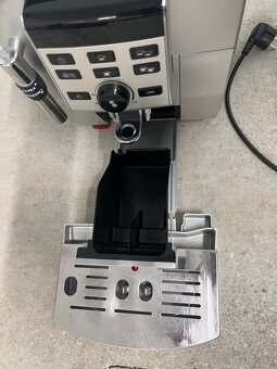 Kávovar DeLonghi ECAM23.120.SB - 6