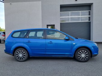 Ford Focus 1.8 Duratec Ghia - 6