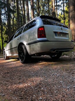 Škoda Octavia 1.8T RS combi - 6