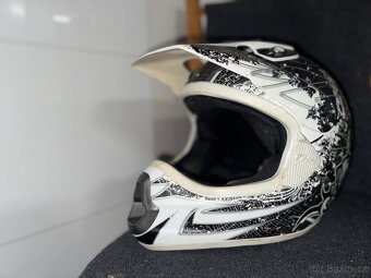 PRODÁM MX HELMU THH HELMETS - 6