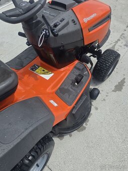 Sekačka traktor Husqvarna TC 138 - 6