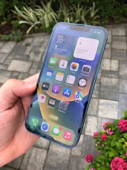 iPhone 13 256Gb v hezkém stavu, modrý, 100% baterie - 6