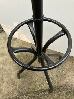 Věšák stojanový kovový černý za 500 kč - 6