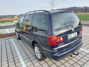 Volkswagen Sharan 2.0 TDi - 6