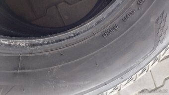 Prodám 2 x letní pneu Bridgestone 215/65/16 - 6