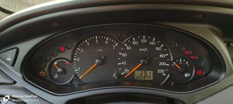 Ford Focus 1,6 manual - 6