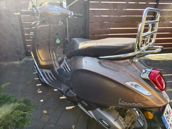Vespa Primavera Touring - 6
