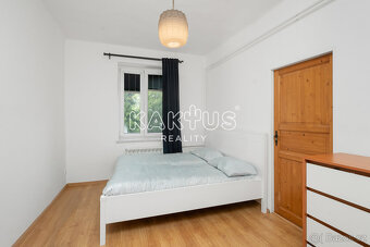 Pronájem prostorného bytu 2+1 (70 m2) na ulici Cingrova, Mor - 6