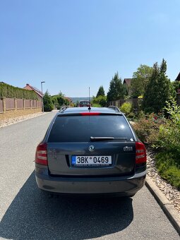 Škoda Octavia II L&K 2.0TDI, PDC, Navi - 6