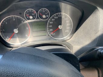 Prodám Ford Focus 1.6 66kw - 6