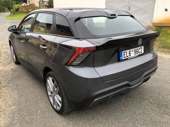 Prodám MG4 Electric r.v 12/2022 125 KW baterie 54 KWh DPH - 6