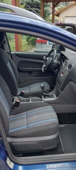 Ford Focus combi 1,6 TDCi 80kw rv 2010 druhy maj. serviska - 6