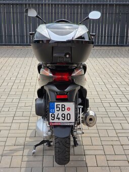 Honda SH 300i, kufr, původ ČR, LeoVince laděný výfuk, DPH - 6