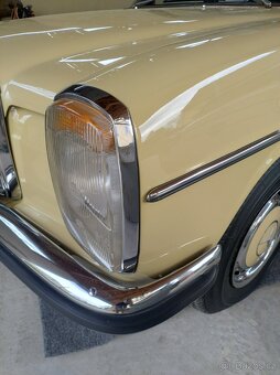 Mercedes Benz 240D W115 - 6