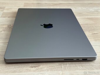 Apple Macbook Pro 16¨ / M1 Pro / 16Gb / 512Gb SSD - 6