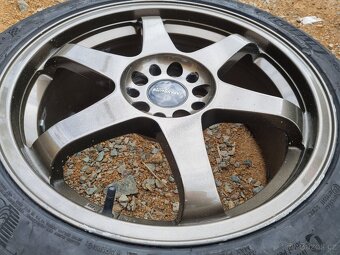 Japan Racing 18x8JJ + Michelin Pilot Sport 4 245/40 - 6