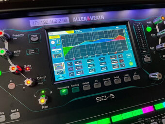 Digitální mixážní pult Allen&Heath SQ5 + kryt proti prachu + - 6
