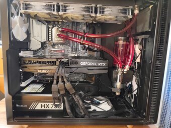 Corsair HX750 - 80 Plus Platinum - modular - 6