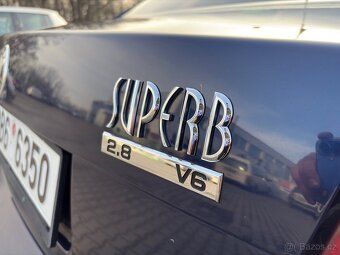Škoda Superb 2.8 V6 benzín - 6
