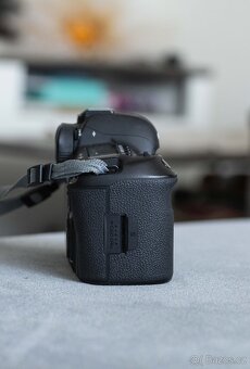 Canon EOS 5D Mark IV - 6