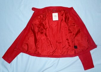 Červená kožená bunda, vel. 38-40, zn. Sora - 6