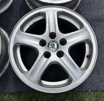 Originální alu kola Škoda 15", 5x100, 6jX15H2 ET38 - 6