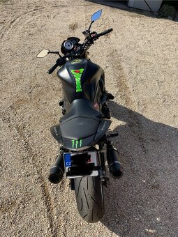 Kawasaki Z1000 - 6
